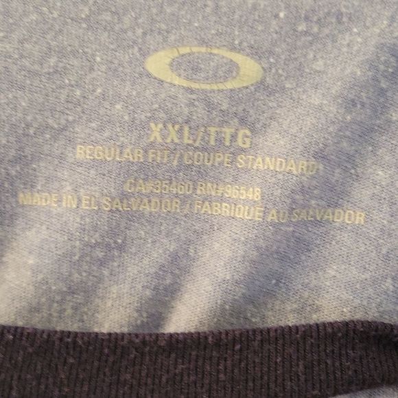 Oakley 3/4 length Raglan Sleeve Tee - Picture 3 of 6